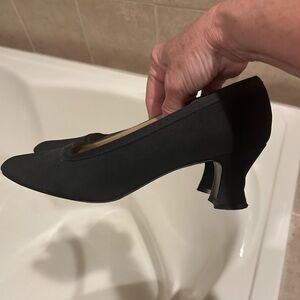 Nina Classic Black Heels